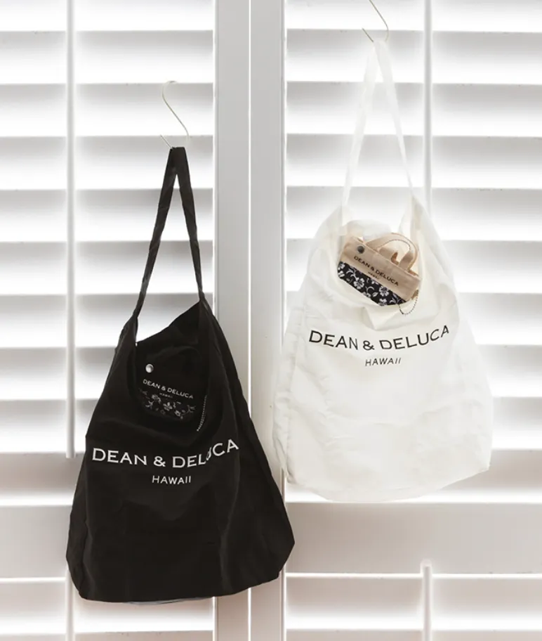 Dean & Deluca Hawaii ロイヤルハワイアン店限定のコンパクト ハイビスカス フォルダブル トートバッグ